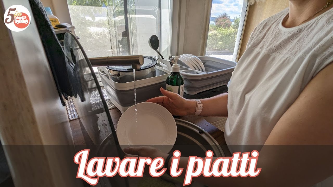 ABBIAMO SCOPERTO L'ACQUA CALDA: COME LAVARE I PIATTI IN CAMPER 😆