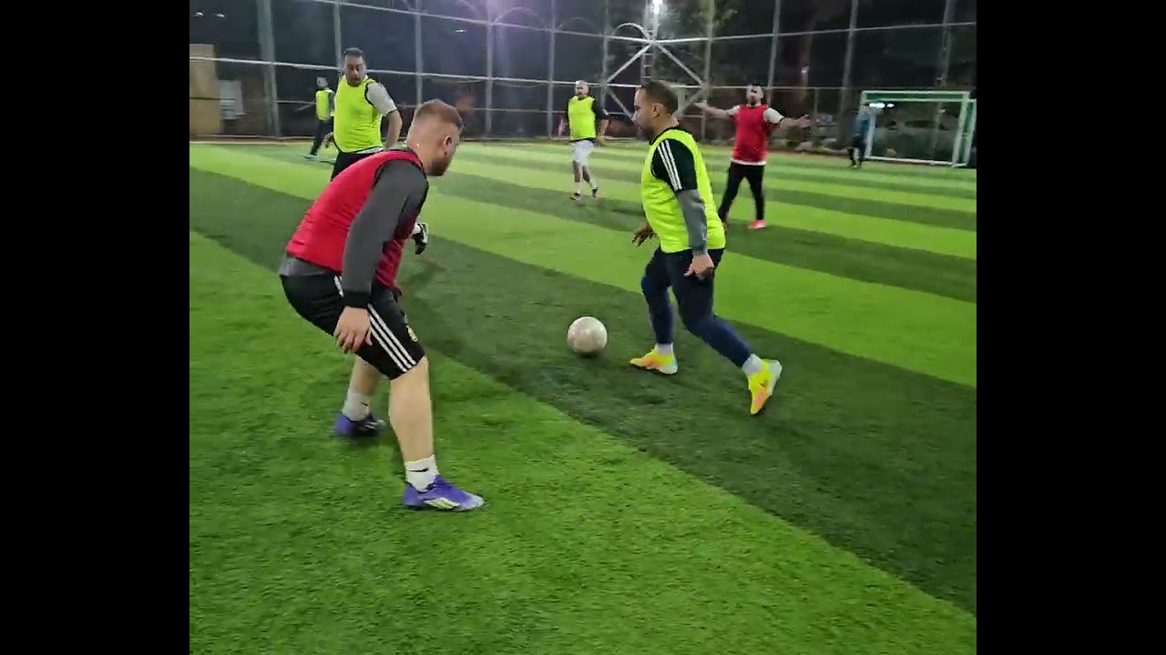 لعبة اليوم محلية مضحكة بمواقفها الممتعة 😁😅و فوز فريق حيدر ثامر  ( 7 ) على فريق حيدر عقيل ( 5 )