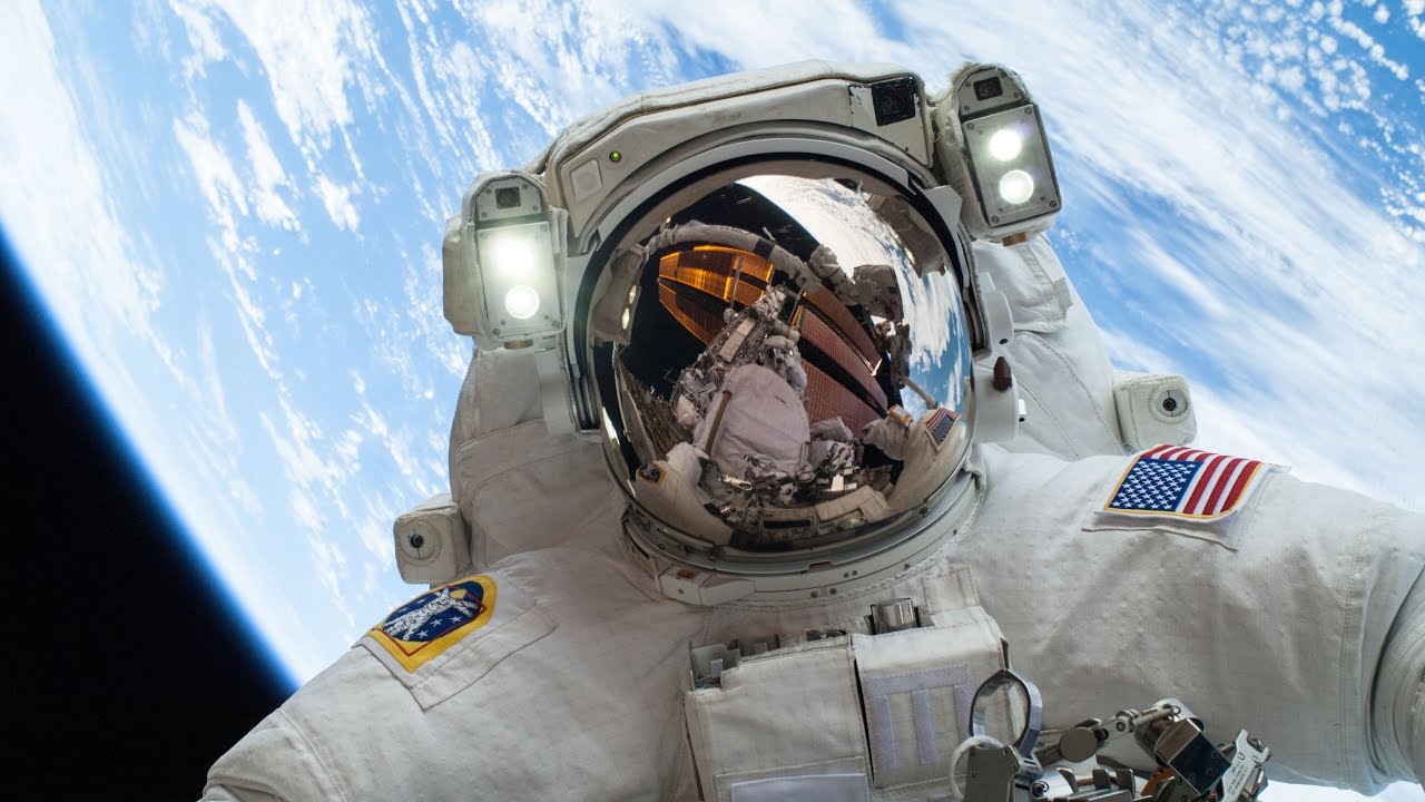 Space Night - How to become an Astronaut [HD]