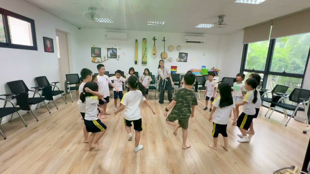 Body Percussion - March of the Lion King