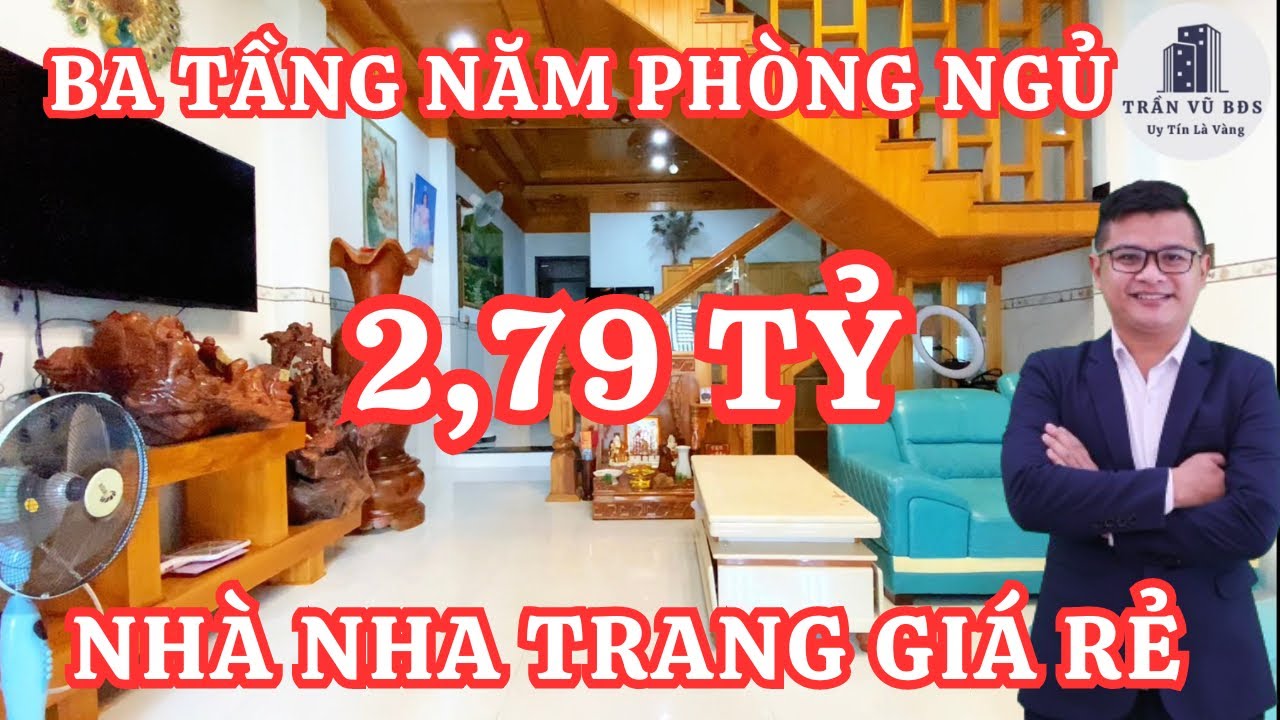 (Đã Bán) GIẢM SÂU 350 TRIỆU Nhà ba tầng năm phòng ngủ phố biển Nha Trang 2,699 tỷ sổ hồng hoàn công