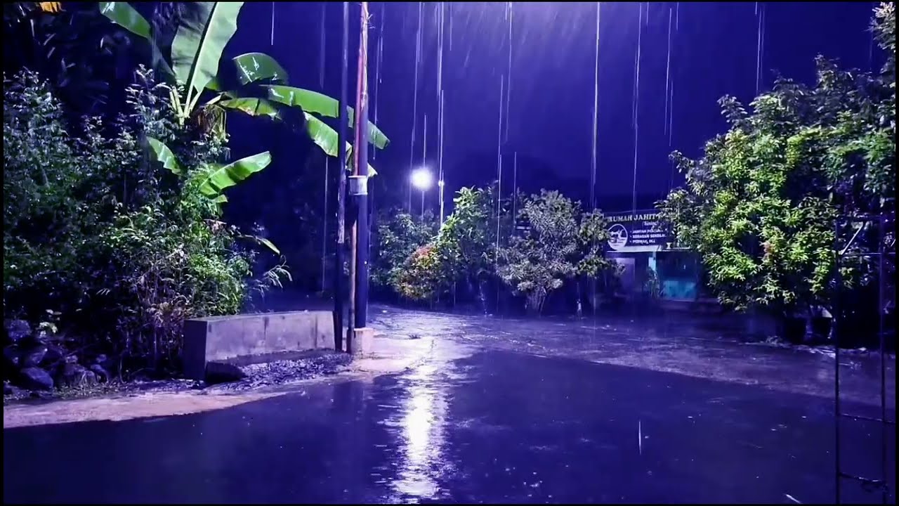Fall asleep quickly to the sound of heavy rain. Forget anxiety and relieve stress. Relaxation.