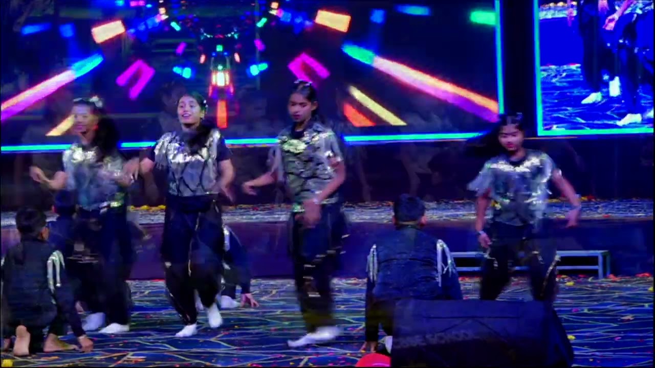 Day 2 Hip hop Dance by 6th Ignitors on ANNUAL DAY SRN MEHTA CBSE SCHOOL KALABURAGI