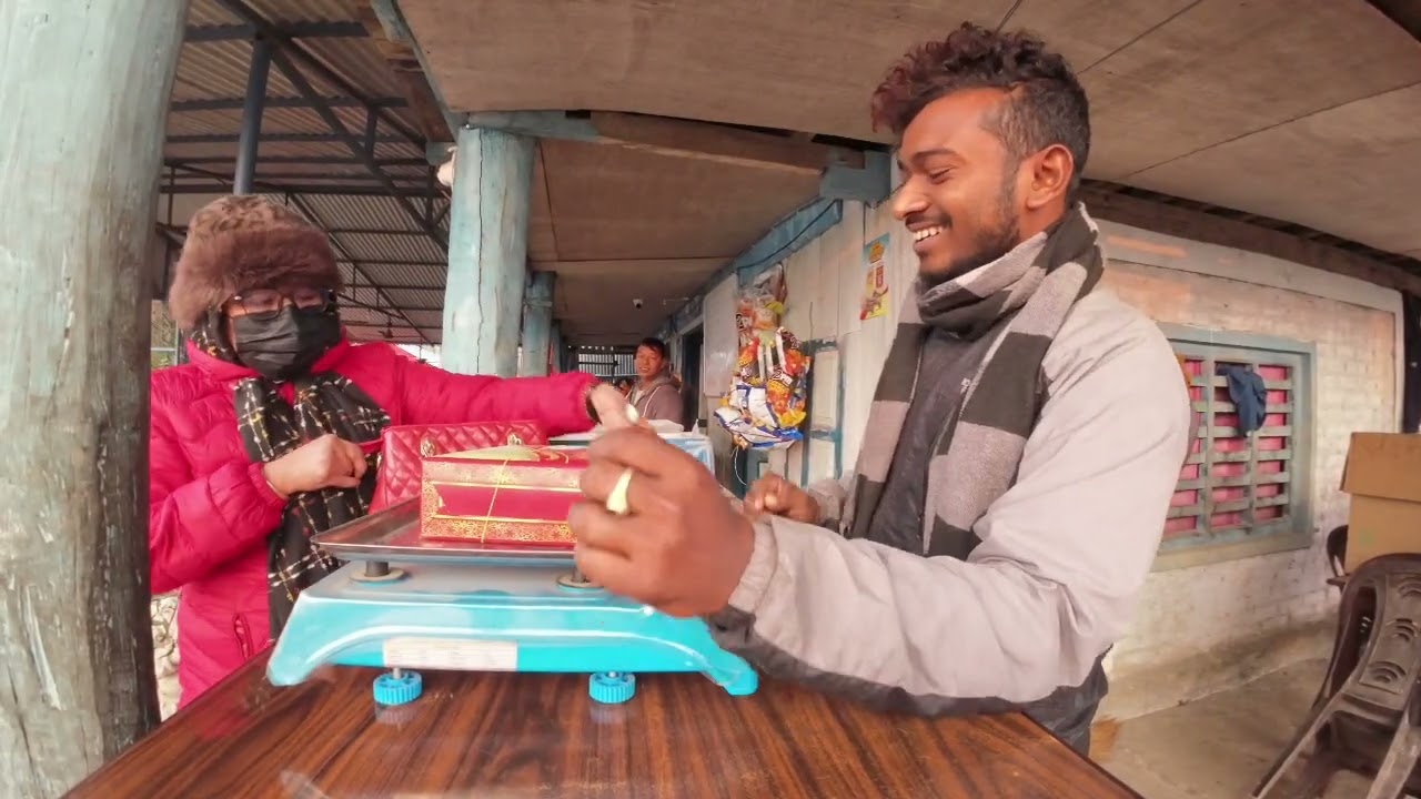 काठमाडौ जादै गर्दा काठे खाजा घरमा काे-काे पस्नु भकाेछ कमेन्टमा भन्नुहाेला पेडा र खाजा कस्तो छ 
