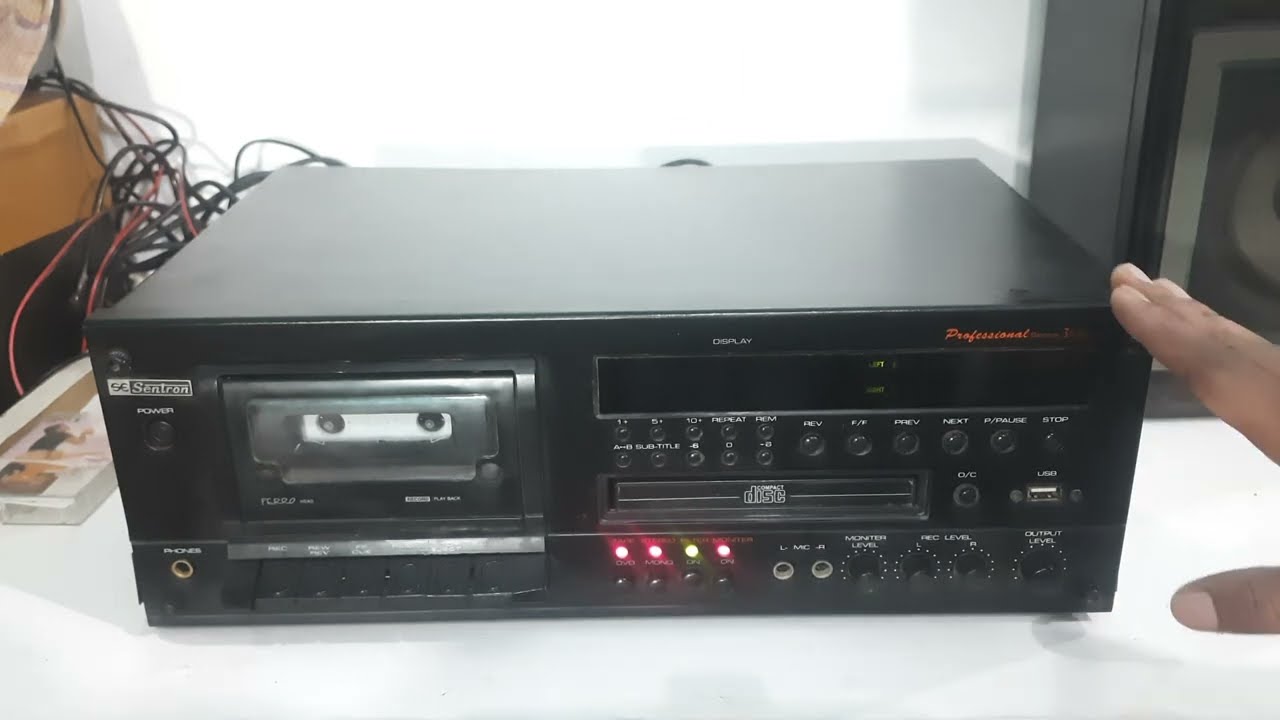 Sold - Sentron Cassette Deck | Professional series cassetteplayer | Elin fld mechanism