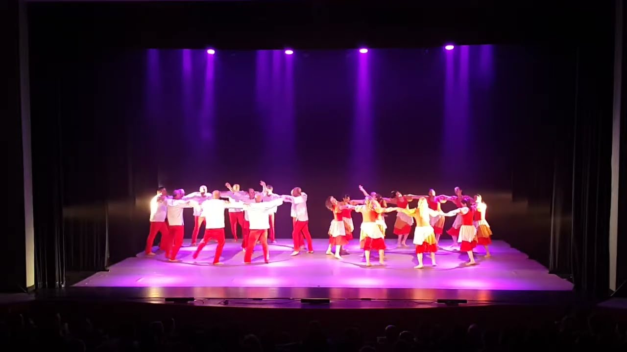 הורה אהבה -הורה אביב בוגרים תל מונד - פרימיירה 2015