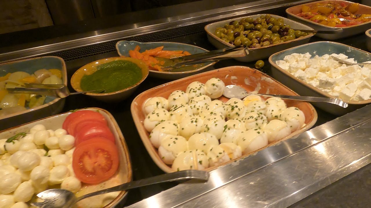 XXL Buffet im Europapark und Pool für uns alleine! Europapark Hotel Castillio Alcazar