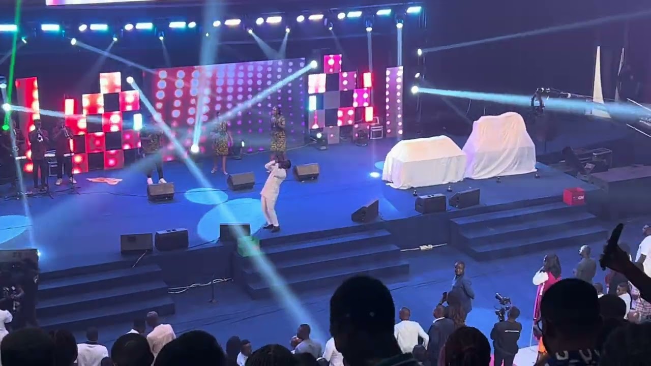 Paa Sammy Powerful Ministration Mo PIESIE Esther & NACEE @ IYES 2024 | Psalm 1, the Christ Junkie