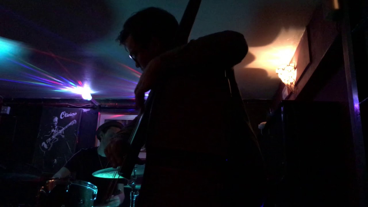 Jesse van Ruller Trio - Without A Song