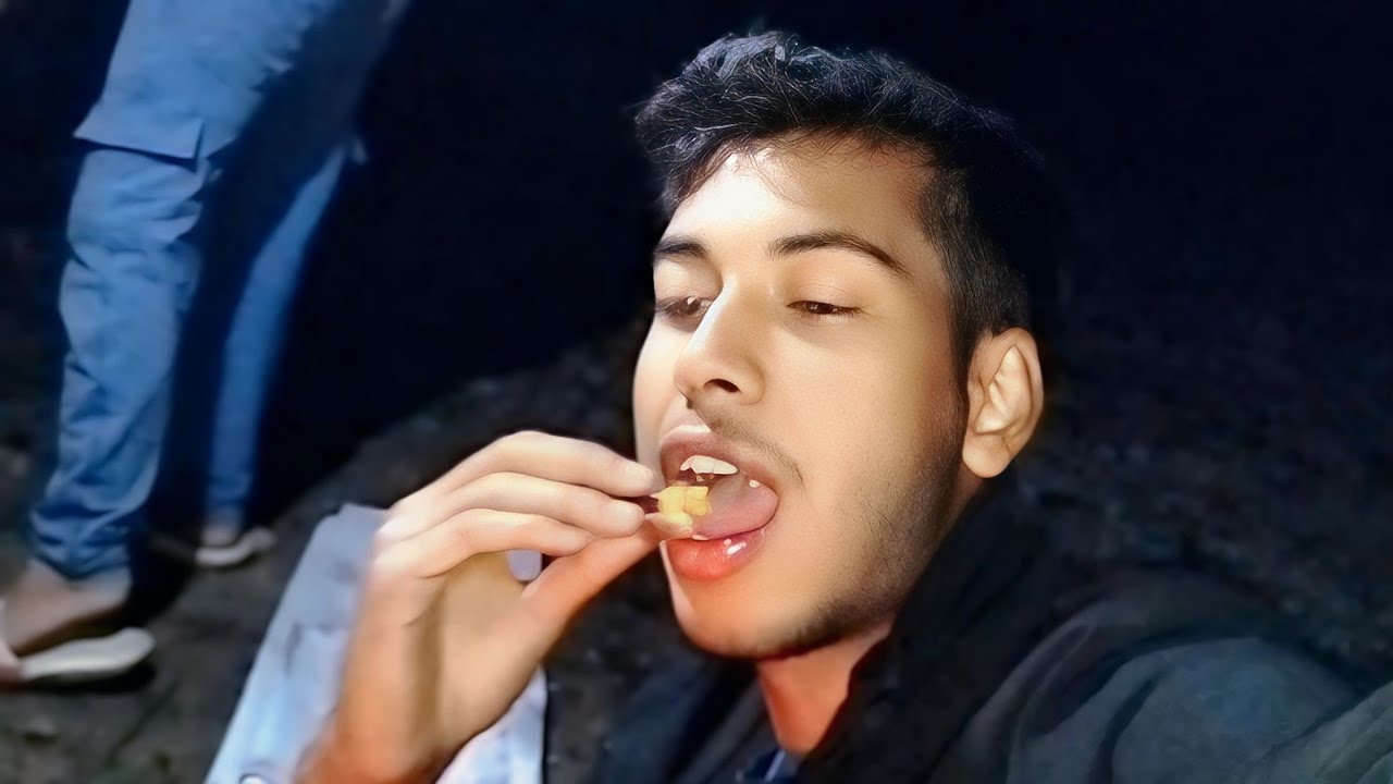 Pakora banaye hamne 🤤
