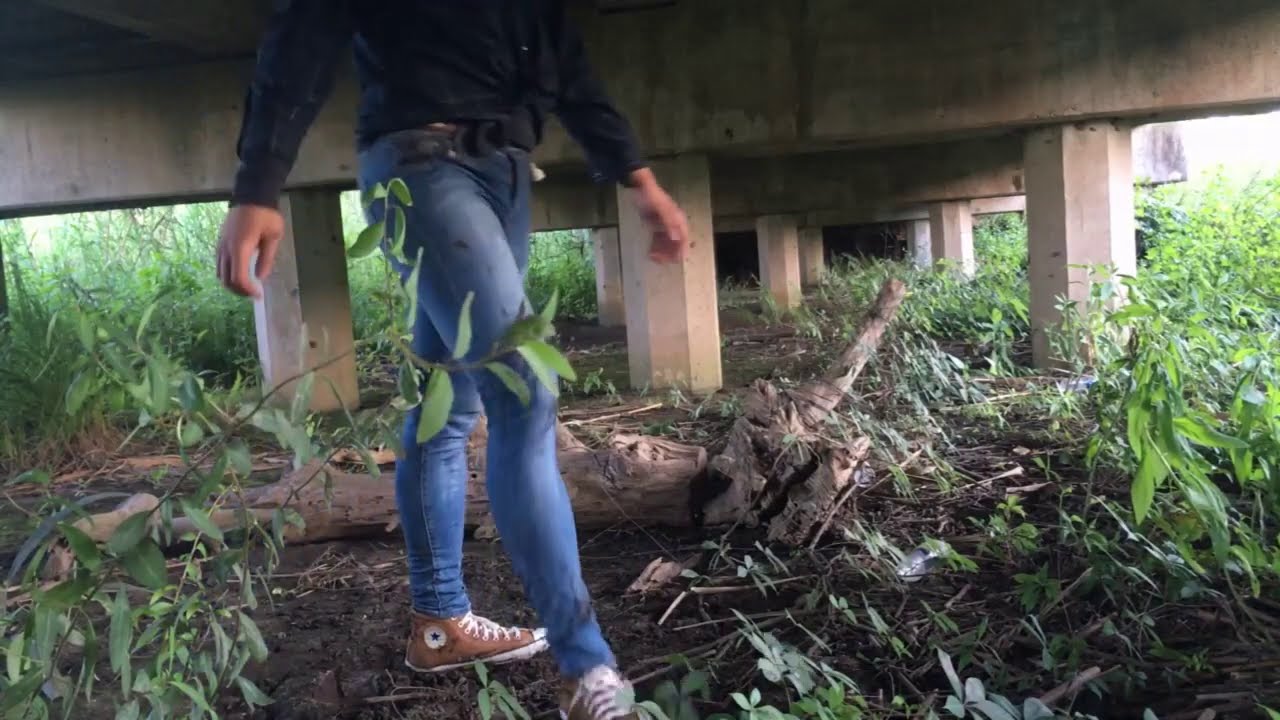Crawling through the mud in Skinny jeans and converse