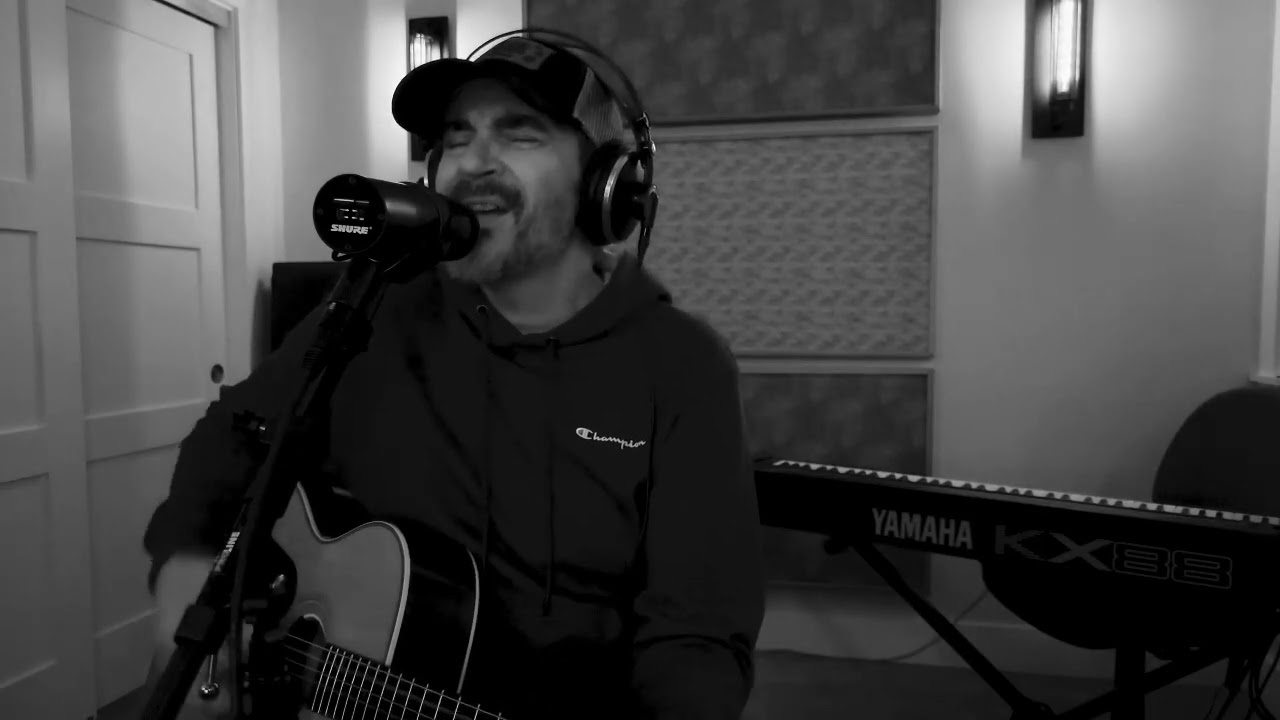 LonesomeTravelerAcoustic