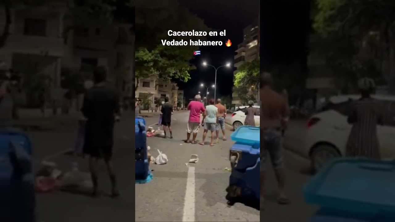 Cacerolazo en calle L&iacute;nea, Vedado. Contin&uacute;an las protestas en #Cuba