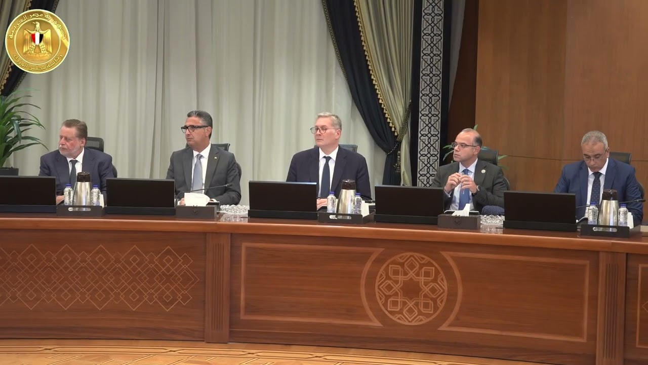 رئيس الوزراء يترأس الاجتماع الأول للجنة العليا للذهب