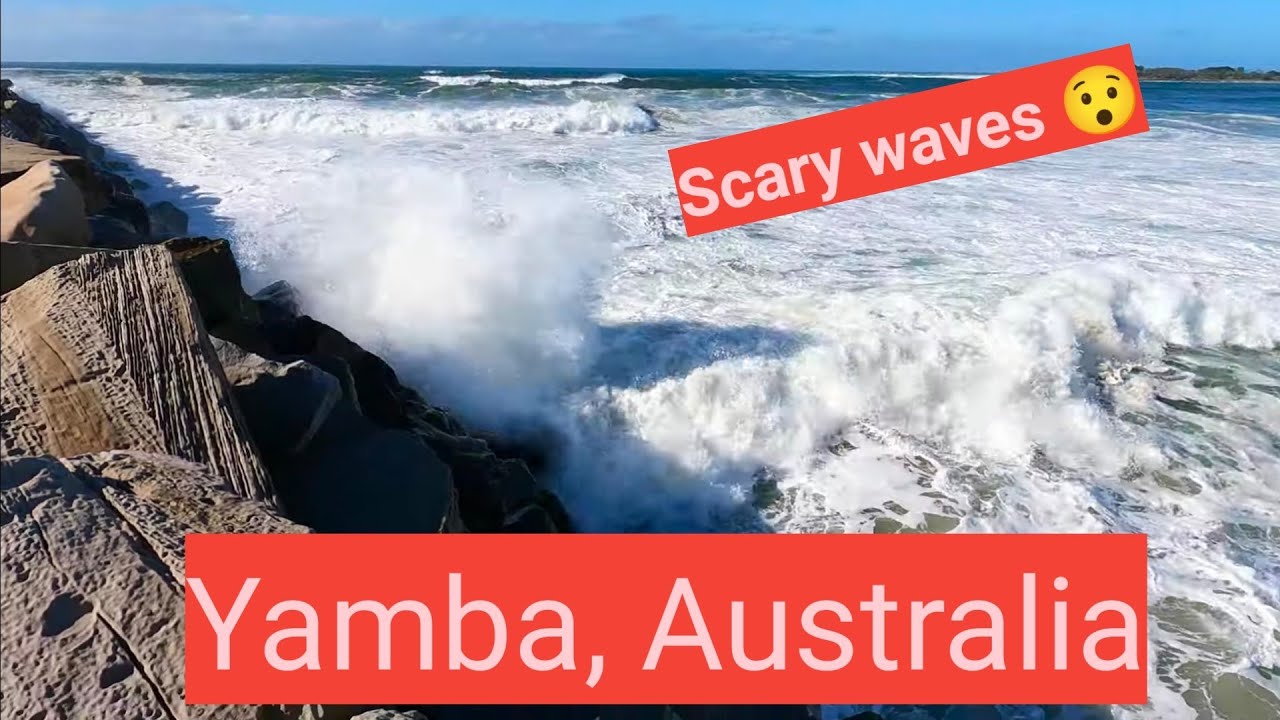 Scary waves at Breakwall, Yamba, NSW, Australia. Part 1