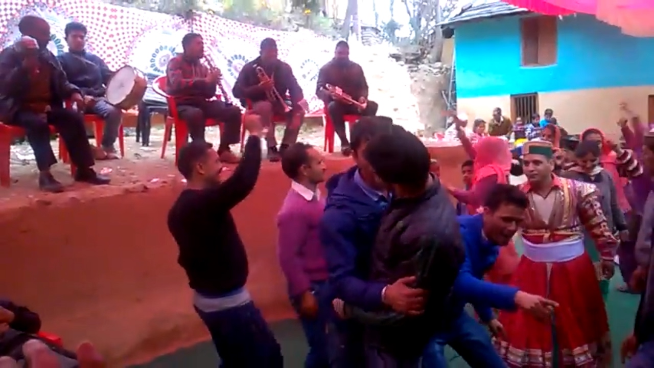 himachali dance :himachali gaddi dance in marriage