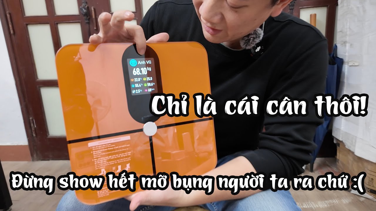 Lần đầu tiên tôi thấy 1 cái cân thông minh đo được cả nhịp tim luôn!