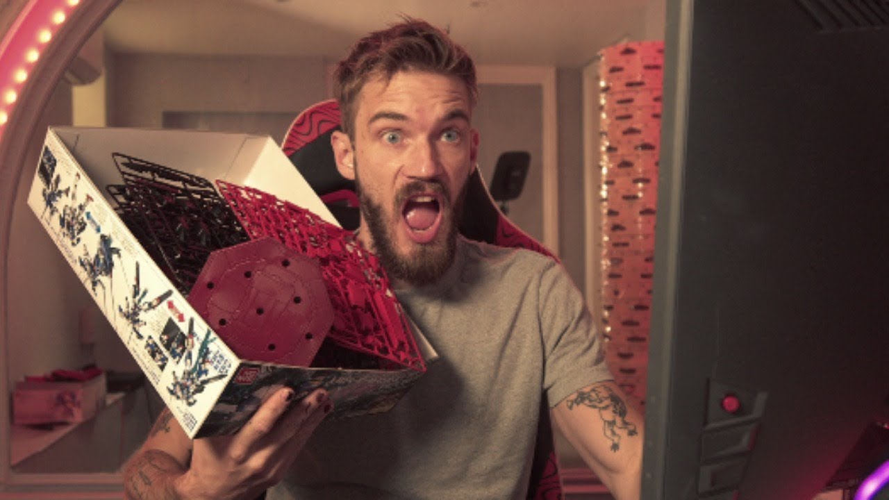 PewDiePie Building a Gundam Livestream