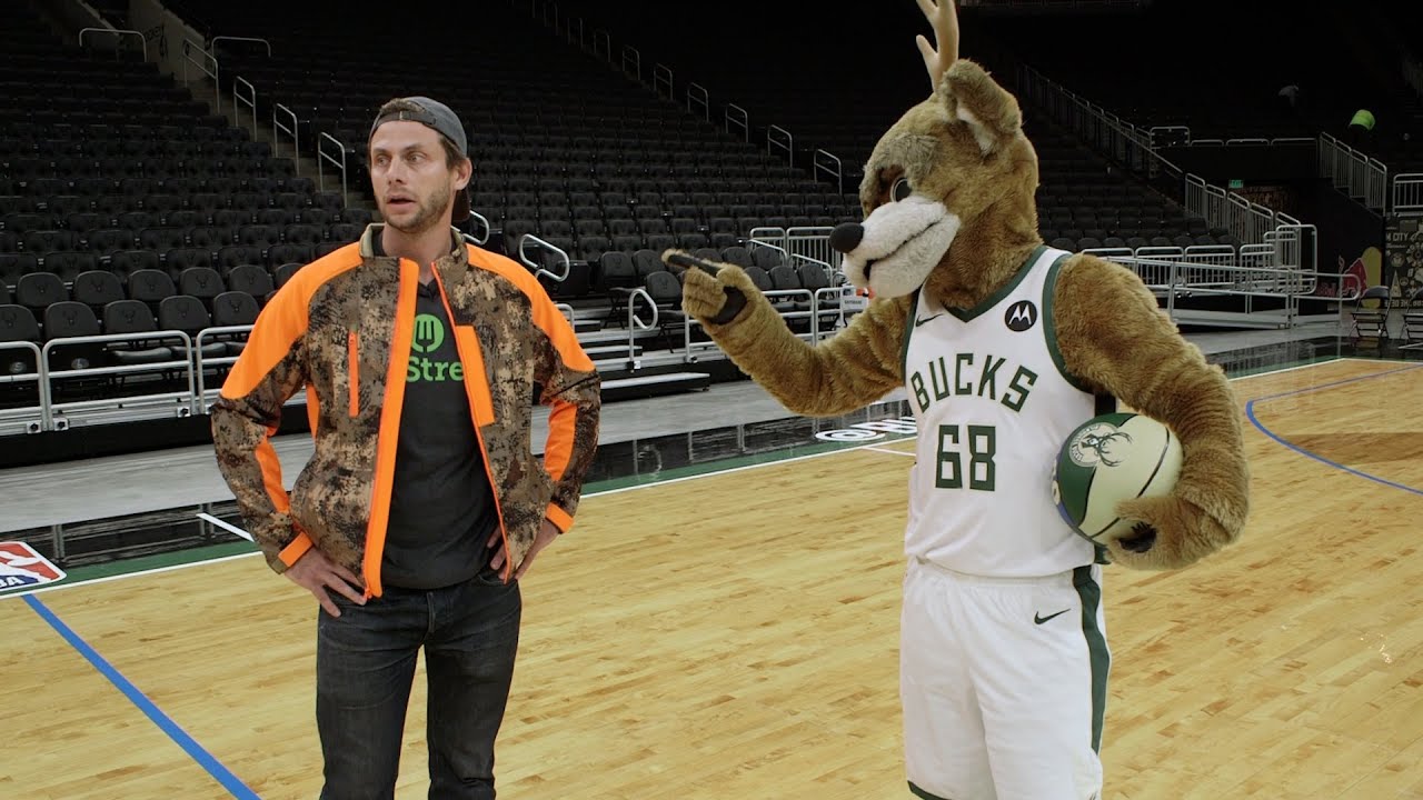 Buck Hunter vs Bango