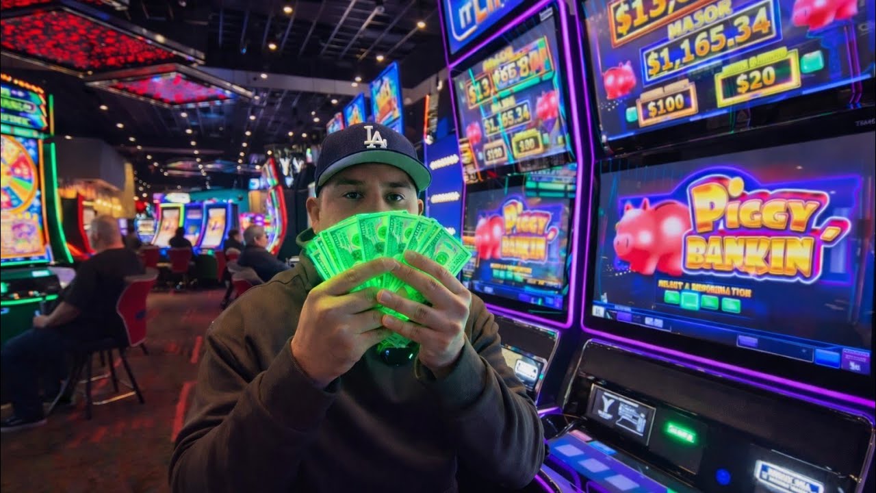 ENCONTRE una Maquina con BUENOS BONOS en el Casino