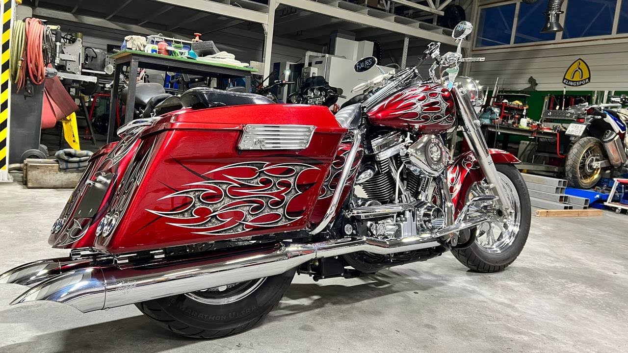 Harley-Davidson Road King FLHR Edelbrock Heads 1996