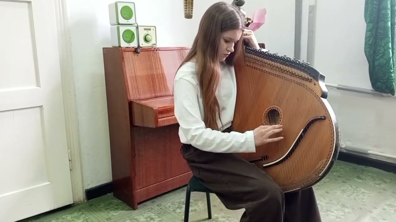 Луцик Каріна  6кл. - Л. Макуха «У саду»