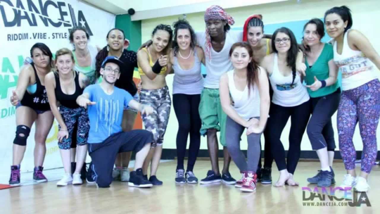 SOUTH AMERICANS IN JAMAICA 2015 - DANCEJA / DANCEHALL  CLASS COLOMBIA