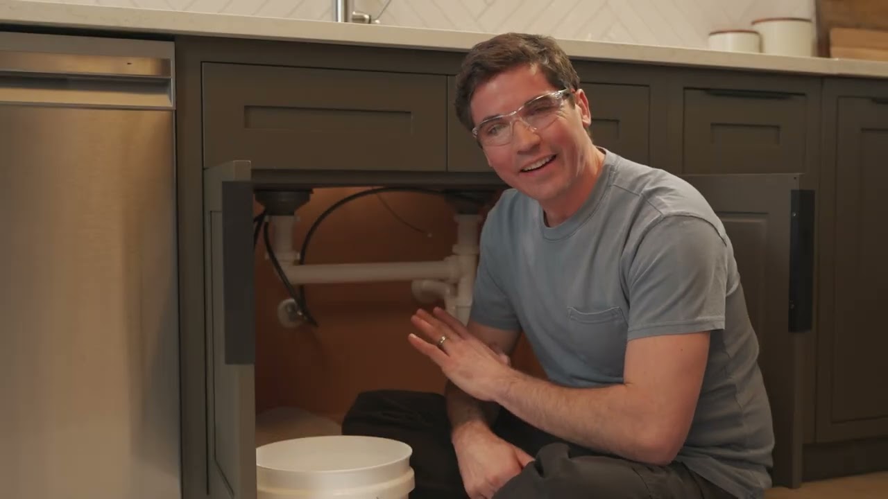 How to Install a First Wave℠ Trinsic® Touch2O® Kitchen Faucet with Oxidized Water Technology
