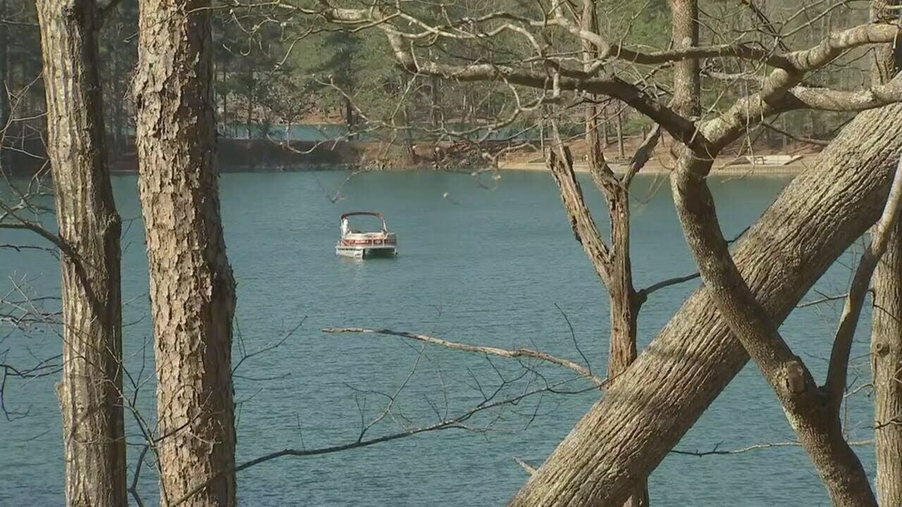 Lawmaker wants to create Lake Lanier Caucus to get to the bottom of smelly, foul-tasting water