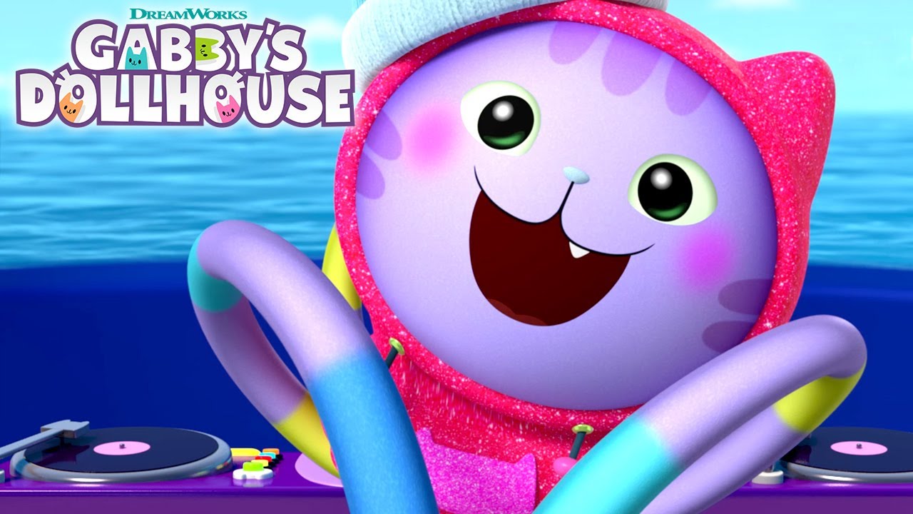 FREEZE! ❄️ Play DJ Catnip's Freeze Dance Game With Us! | GABBY'S DOLLHOUSE | Netflix