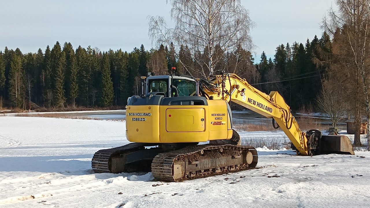 Kaivinkoneen kauhat mukaan ja kone eri paikkaa. 2025 video