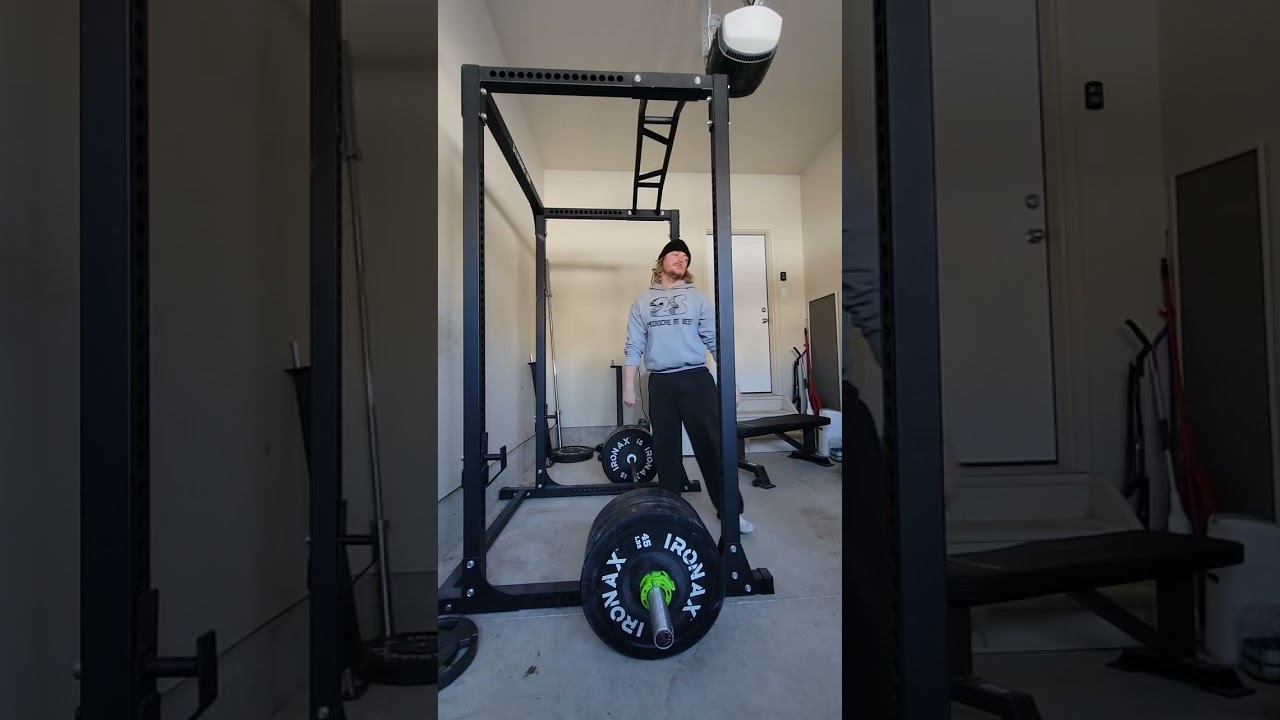 Deadlift Pyramid to 3 Plates Today