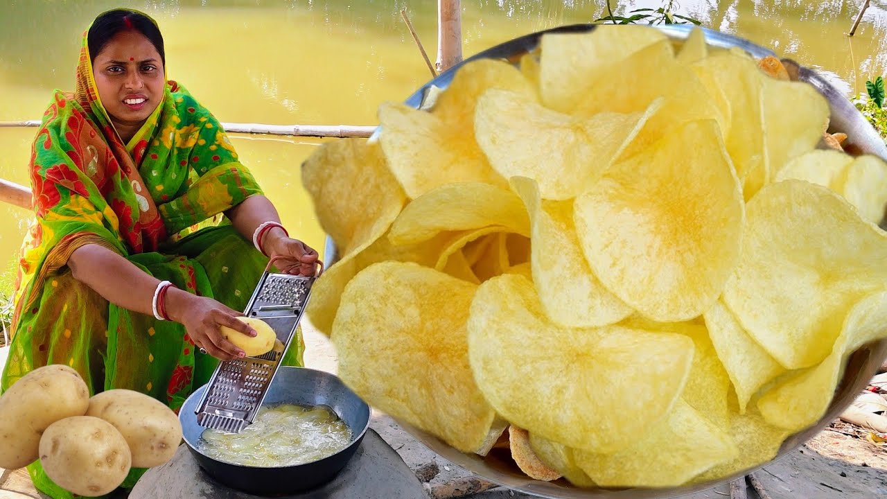 কাঁচা আলু দিয়ে সরাসরি তেলে মধ্যে মাত্র ৫ মিনিটে সাদা ধবধবে মুচমুচে আলুর চিপস রেসিপি|aloochips recipe