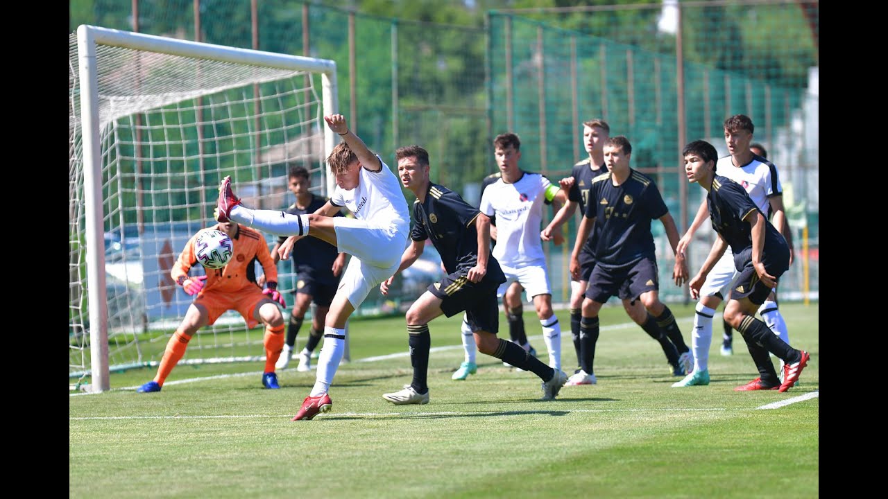 Bayern München–FK Csíkszereda 1-2