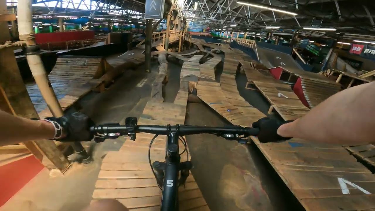 Rays Indoor MTB Park Skinny Heaven