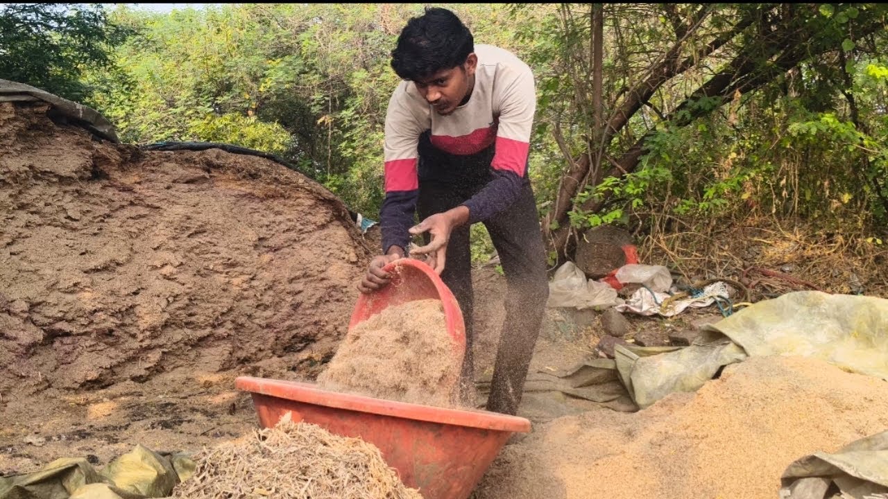 Maine Mati mein bagas milakar lagai Mati ki thadi