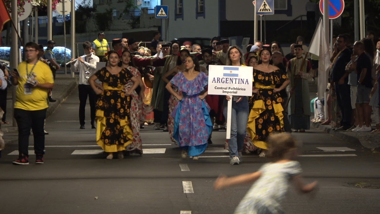 Desfile dos grupos participantes   Folk Azores e encerramento das Festas Praia 2024