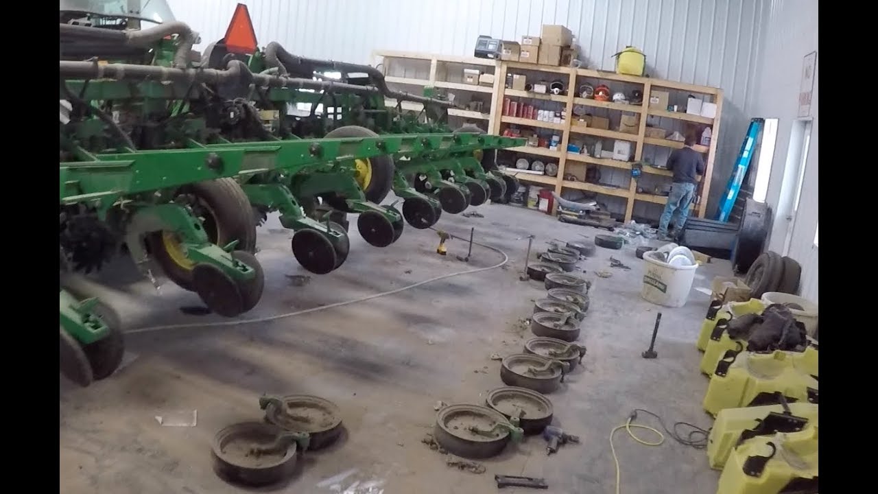 John Deere 1720 Planter Rebuild