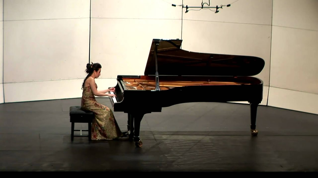 Carol Yu plays Chopin Mazurka in A flat Op.59 No.2