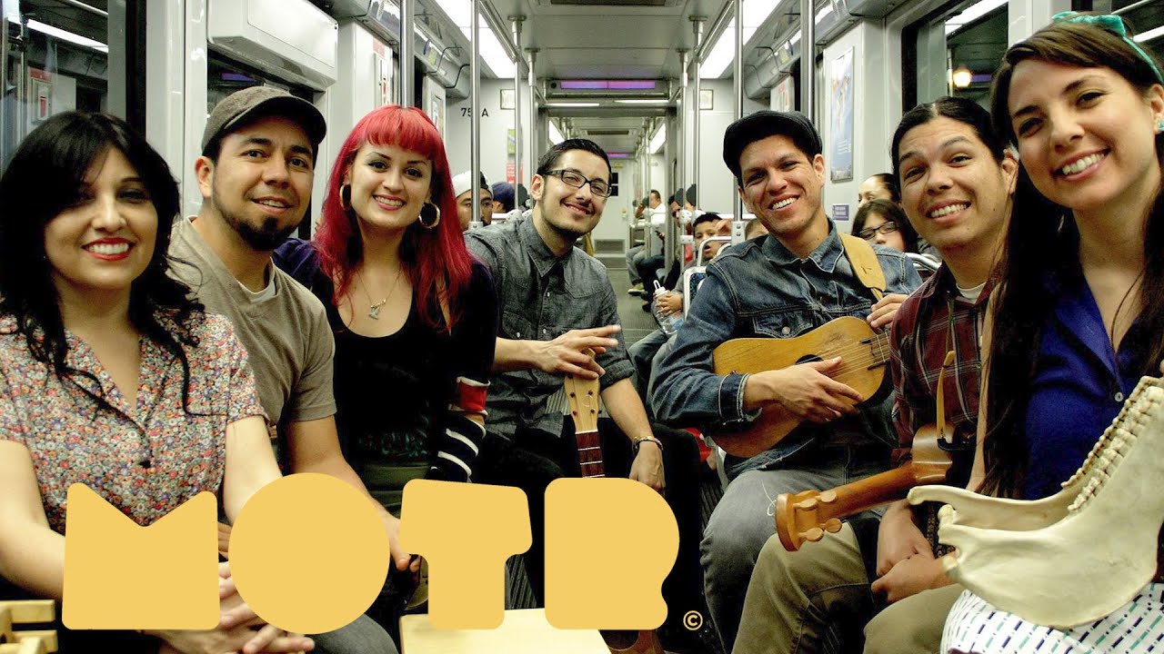 Chicano folk without borders from East Los Angeles - Las Cafeteras
