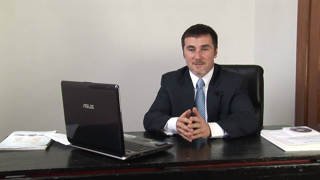 Financial Planning : How to Become a Commodities Broker