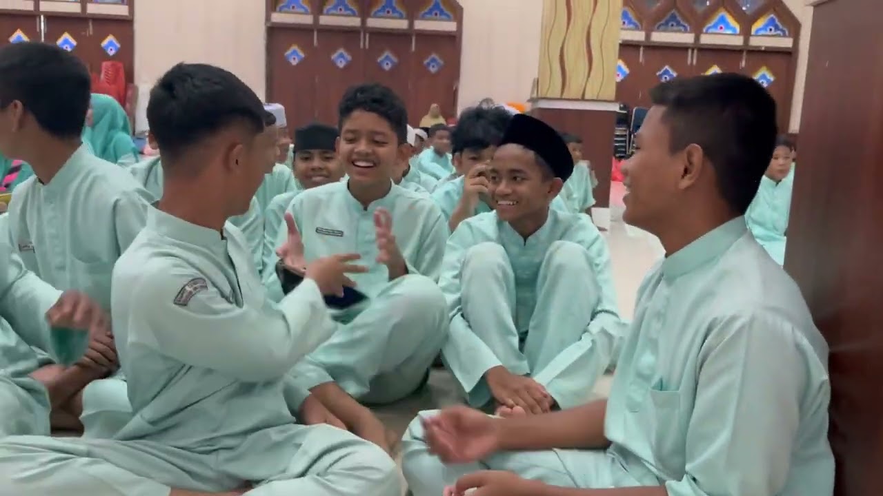 KEGIATAN MABIT SMPIT CENDEKIA 2025 DI MASJID AGUNG KARIMUN