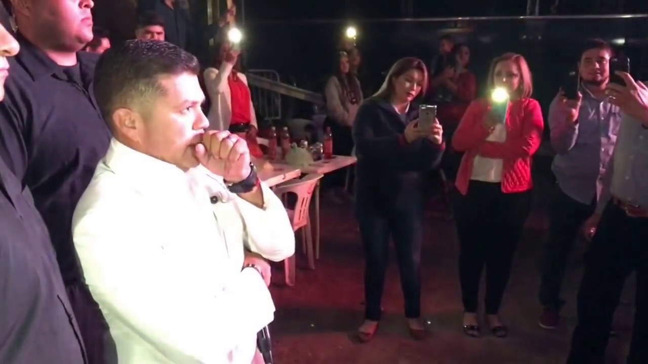 Jorge Medina. Momentos antes de iniciar mi primer presentación como solista. Cuencame Durango