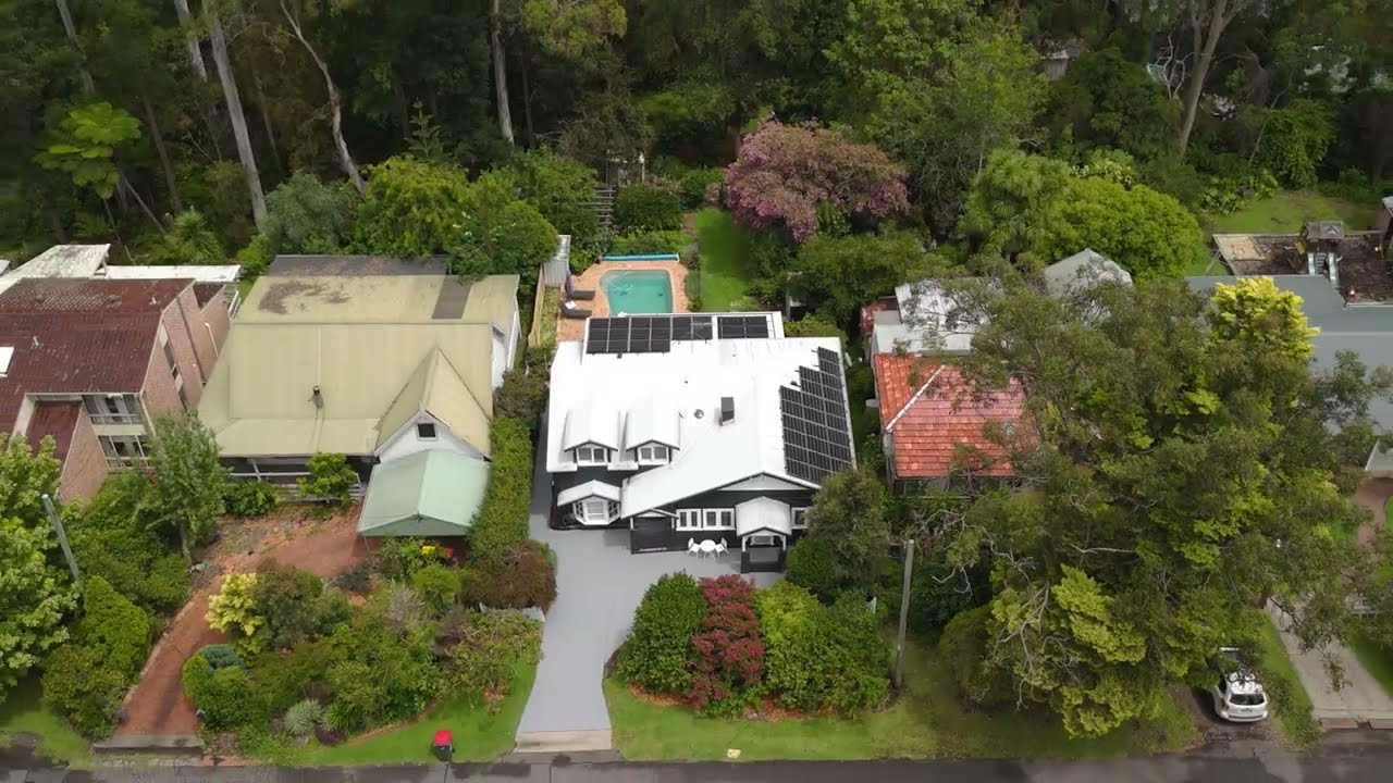 17 Springfield Crescent, Springwood