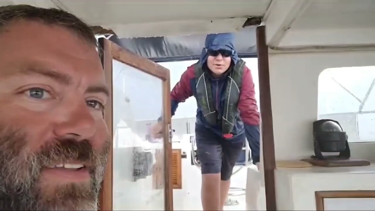 Путешествие отца и сына || Торнадо, водяные смерчи, ураганы || Доставка грузов капитаном || Жизнь...