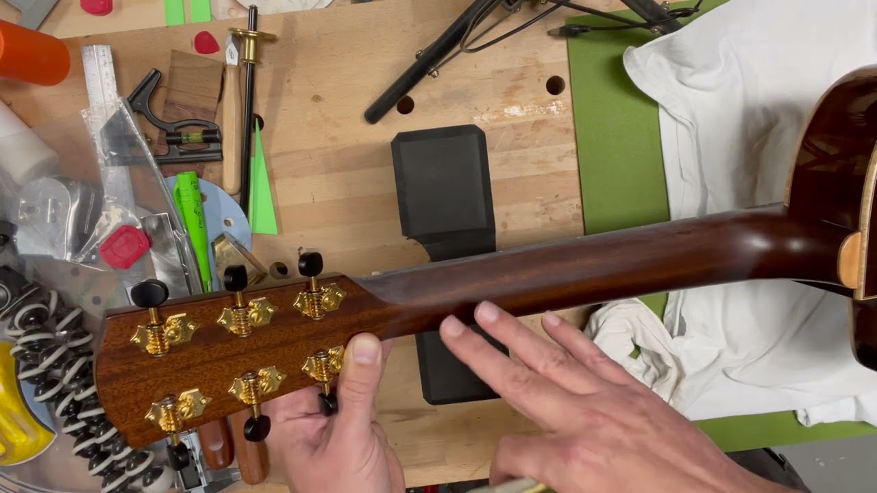 De-glossing an acoustic guitar neck