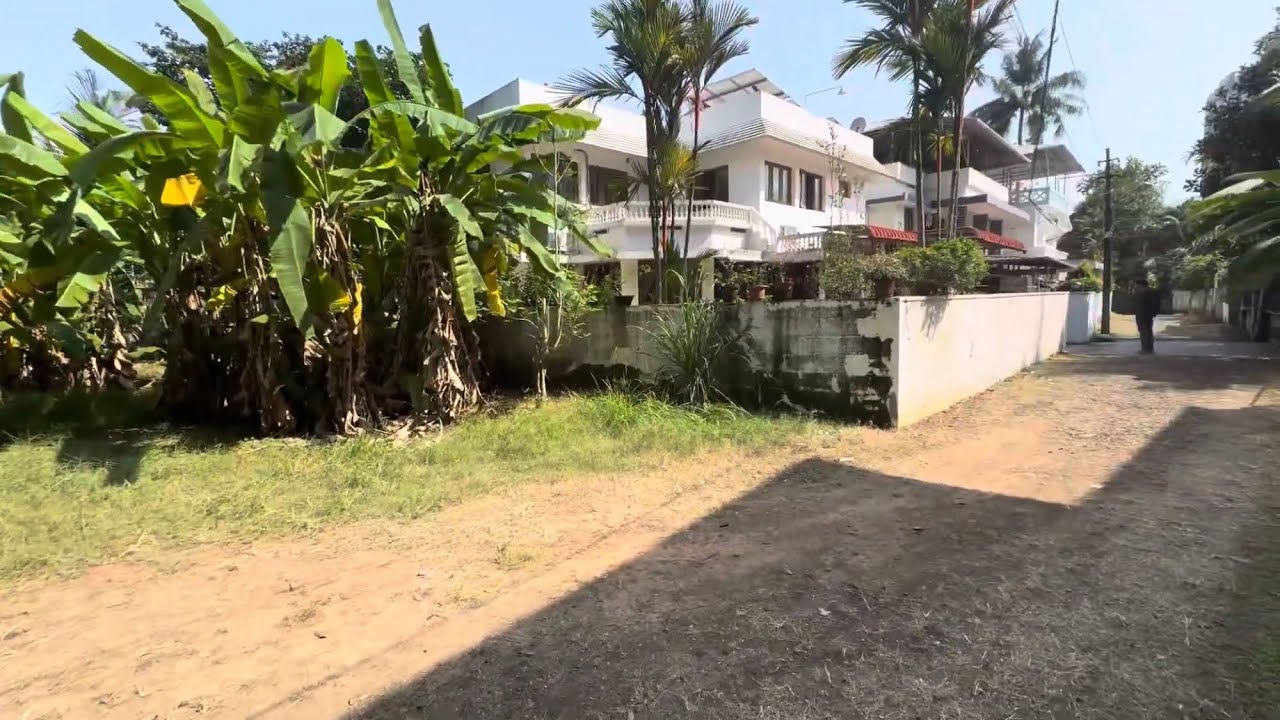 8 Cent Posh Land for Sale in Palarivattom, Ernakulam | Very Urgent Sale | 📱+91 9895951637