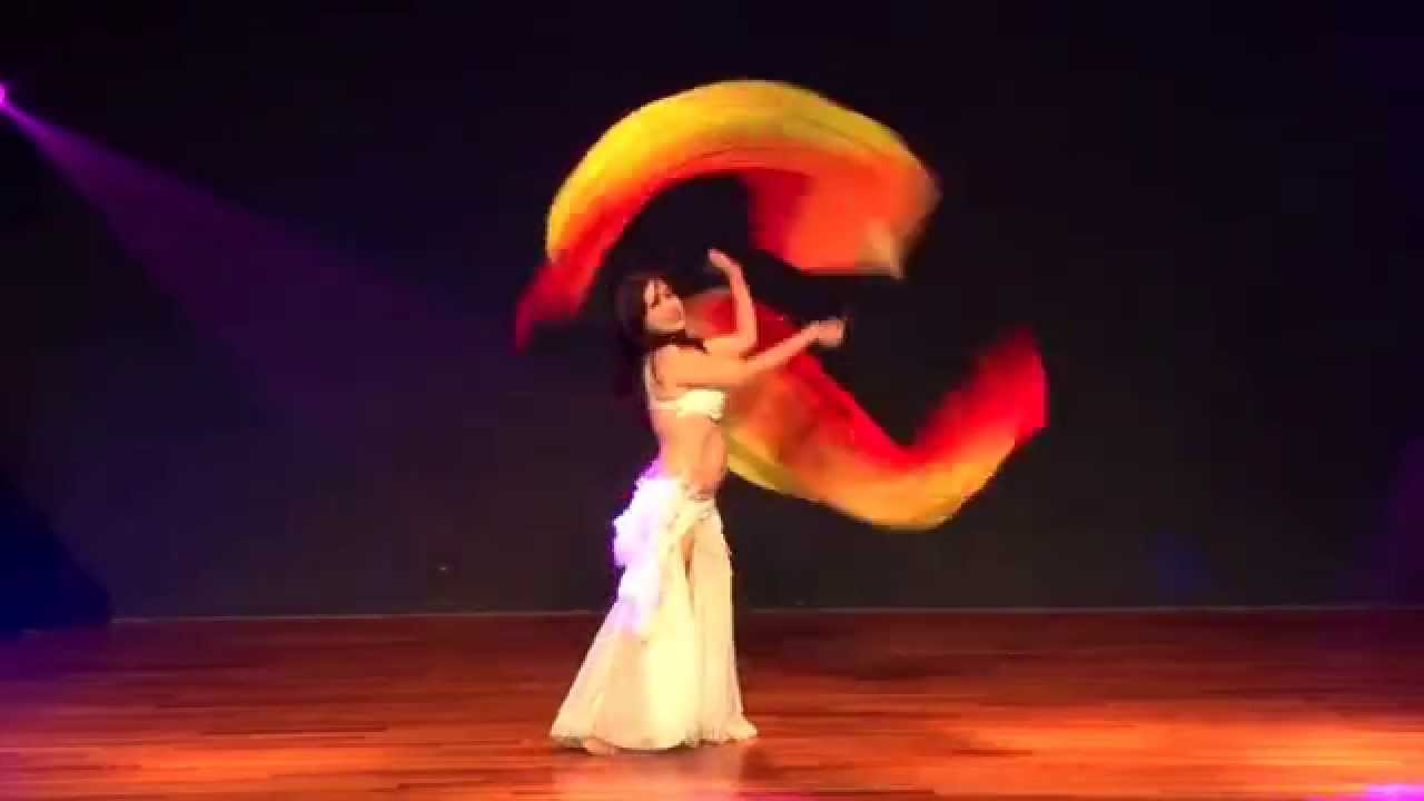 BELLYDANCE  Darigh Nur - fan veil poi ( Nhung Yuki) Viet Nam