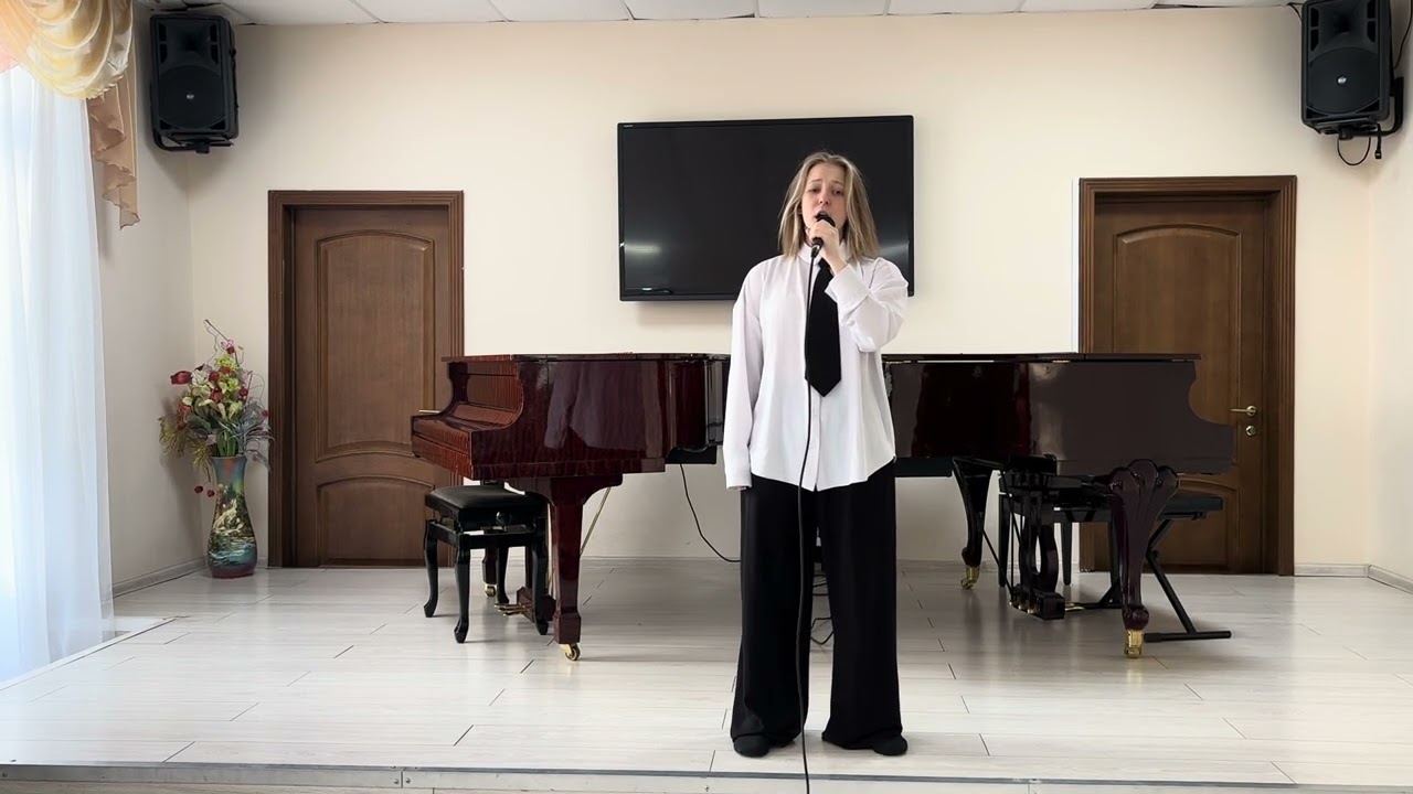 Марина Денисчева «Русский парень». Слова Сергея Сашина, музыка Кима Брейтбурга