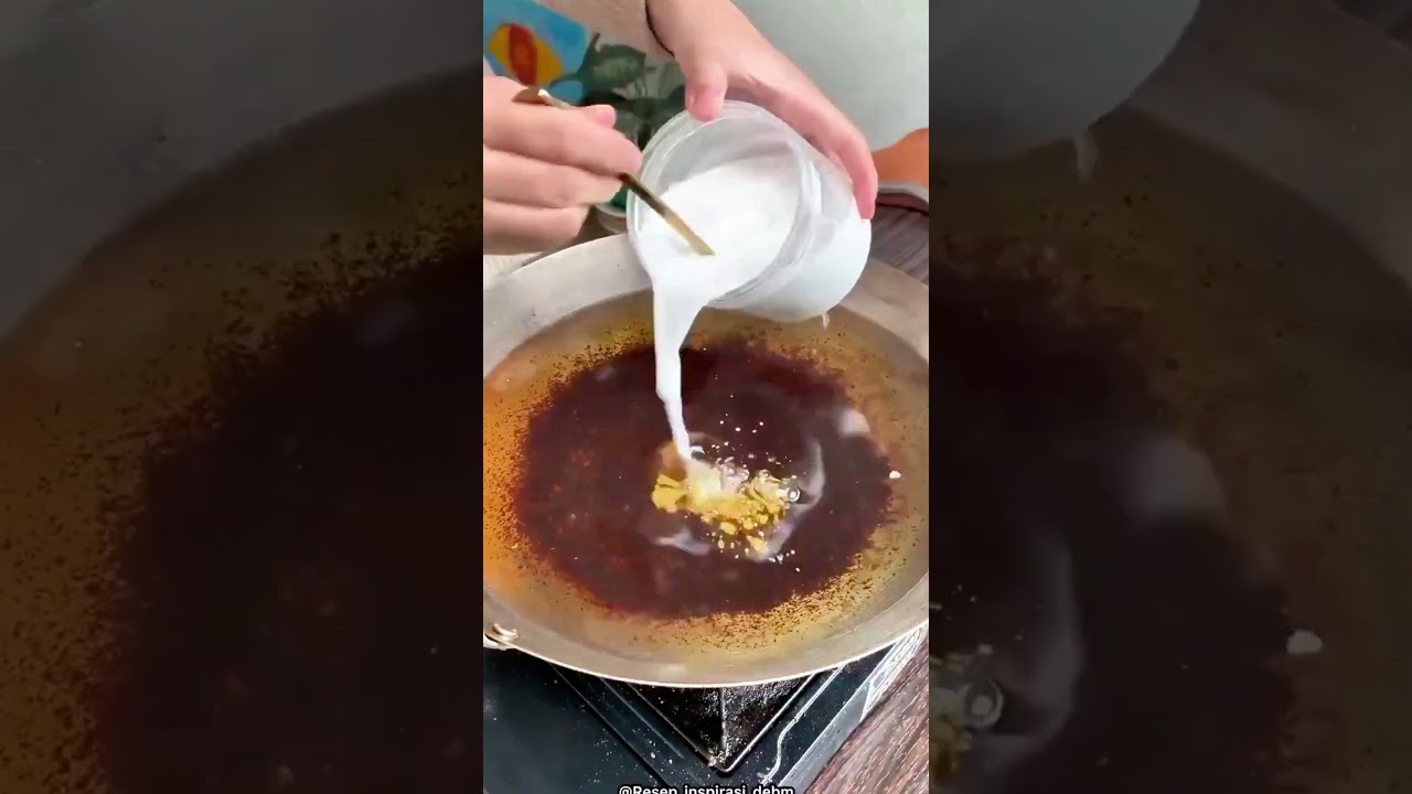 Vinegar and cornstarch clean oil like magic!😱#shorts